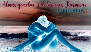 almas gemelas y relaciones kármicas